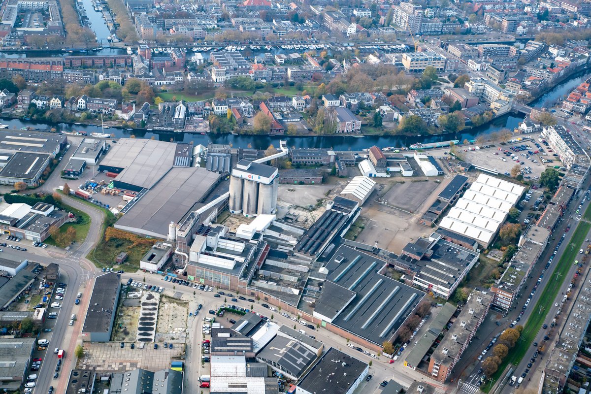 De verkoop van de Glasfabriek in Schiedam is een feit! Blauwhoed en Dudok gaan de komende jaren het terrein transformeren tot een gemengd hoogstedelijk woon- en werkmilieu binnen het Schiedamse Distillers District. <a href="/schiedam_nl/">Gemeente Schiedam</a>
@Dudokgroep #projectontwikkeling #samen