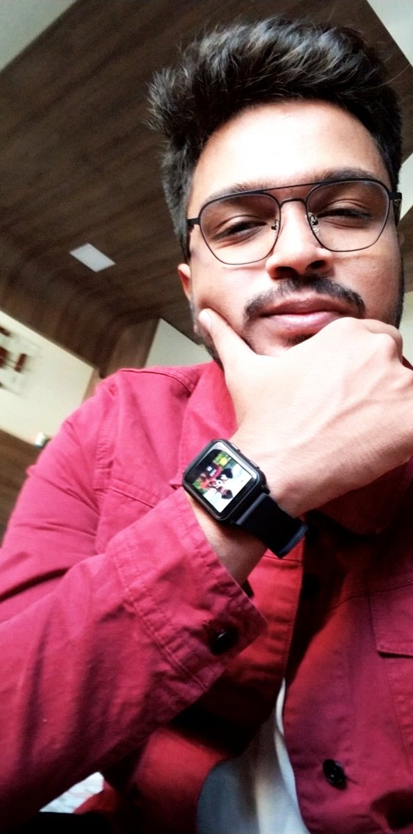_Nikhiil_'s tweet photo. Aj mene bhi woh computer wale glasses karvaye. Lag raha hoon na mein lit 🔥?
#Trending https://t.co/dSVIfwbny3