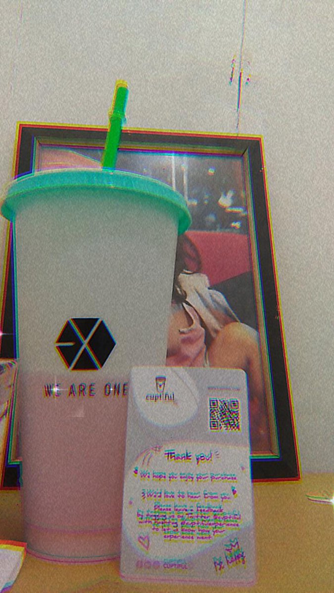 chycheyennechy's tweet photo. Omg this is worth the wait, this tumblrs is such a cutie plus the photocards are my biases and my EXO-L and Once heart is so happy.💓💓 @cuptiful #cuptifulexperience https://t.co/FHtkdv9CHM