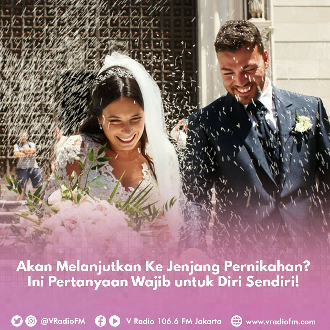 vradiofm's tweet photo. V Listener, jangan lupa tanyakan hal ini kepada diri sendiri sebelum menuju ke jenjang pernikahan.
Jangan sampai salah langkah...
Swipe left!
#VRadio #TipsOnV #Tips #Pernikahan #Viral #Update https://t.co/xXDbON60hk