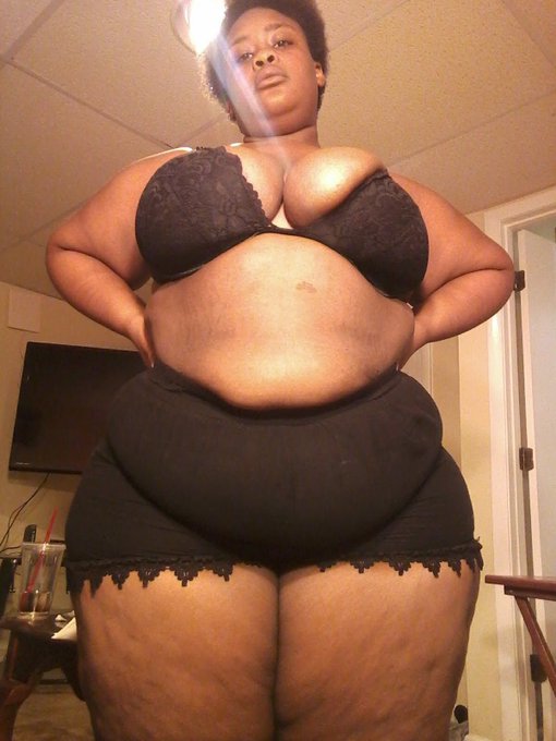🦊Miss Bratty🦊 - 😍 i need something or someone to do😈 ✨Im not cheap neither is my time https://t.co/HdmZZshfzz