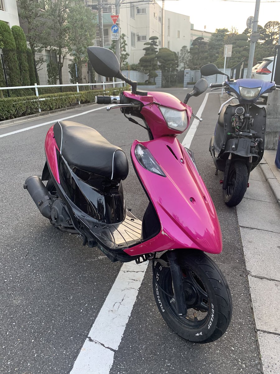 アドレス v125‼️85000円‼️ 外装ピンク‼️ インナーツヤツヤ黒‼️ LED