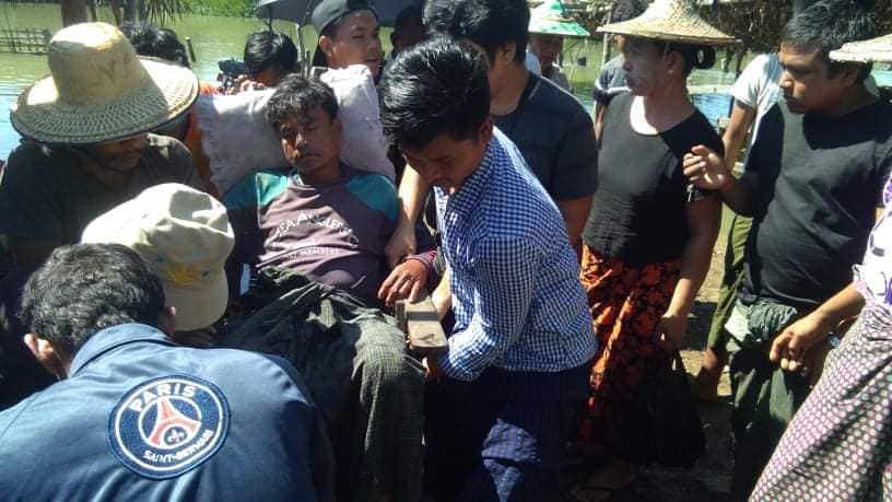 PVamplify's tweet photo. A #Rakhine man hospitalized after #Myanmar military detention

“My father is semi-conscious. The whole body is swollen. The dr. told us not to worry. However, I am totally unhappy about my innocent father being arrested &amp; beaten.”
https://t.co/TpTMHDiq9C https://t.co/8PSR1BNgMo