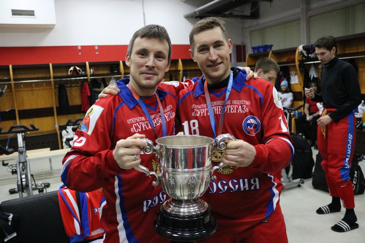 Сергей Шабуров и Павел Булатов награждены медалью ордена «За заслуги перед отечеством» II степени rusbandy.ru/news/14416/