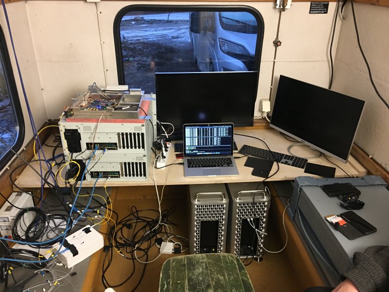 RF_shamaanit's tweet image. Avaruusromua ja numeronmurskausta kolmannen sukupolven tutkatekniikkademossamme (1. #EISCAT_3D -demo Kilpisjärvellä 2014, 2. #SGO_FI RFsEIRA1 Kilpisjärvellä
2019 ja 3. #ILMAVOIMAT RFsDBRS1 "First Light" Lokalla 2020):

rfshamaanit.fi/lehdistotiedot…