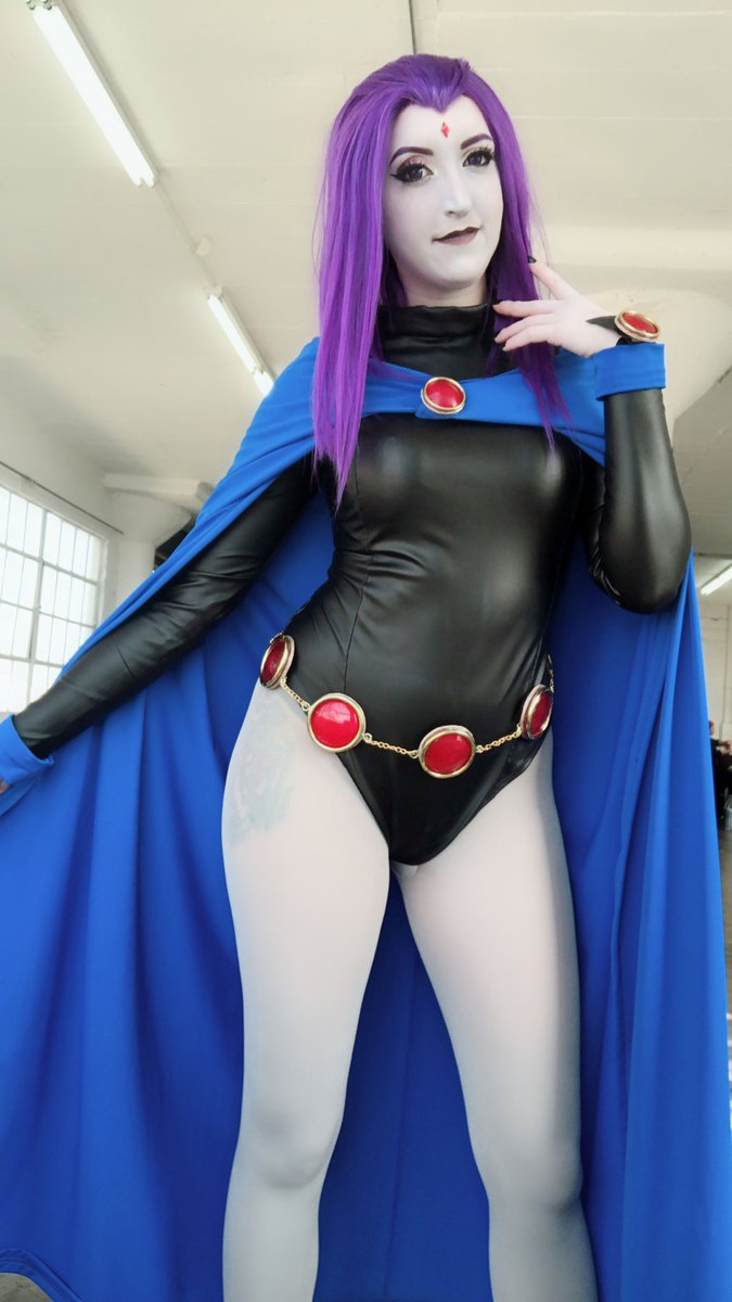 MartinD89619995's tweet photo. #vamplette #Raven #TeenTitans #cosplay https://t.co/vsbgjxMk8f