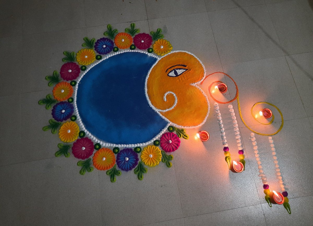 Saumya17Gupta's tweet photo. #HappyDiwali #rangoli2020 #happiness https://t.co/qXd4o1FyDz