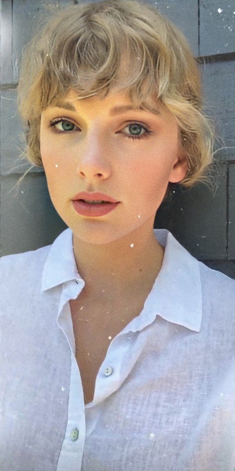 redfolklore's tweet photo. !!!!!LAST CALL TO VOTE!!!!!

🚨🚨🚨🚨🚨🚨🚨🚨🚨🚨

THE VOTING ENDS IN 20 MINUTES!!!!

1. J***** B***** : 5.971M (+454.9k)
2. Taylor Swift   : 5.968M (+417.1k)

RT and REPLY to this tweet with

I’m voting for Taylor Swift for Artist of the Year at the #AMAs https://t.co/jpeXGAiTh1