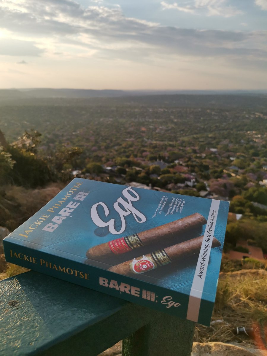 hustler_mind's tweet photo. Bare trilogy. 

Was R810.00 Now R710.00

Whatsapp 0814637321 or DM for books. 

Delivery and courier services available. 

#THMBOOKS #mondaythoughts # https://t.co/LkTFxTcUBg