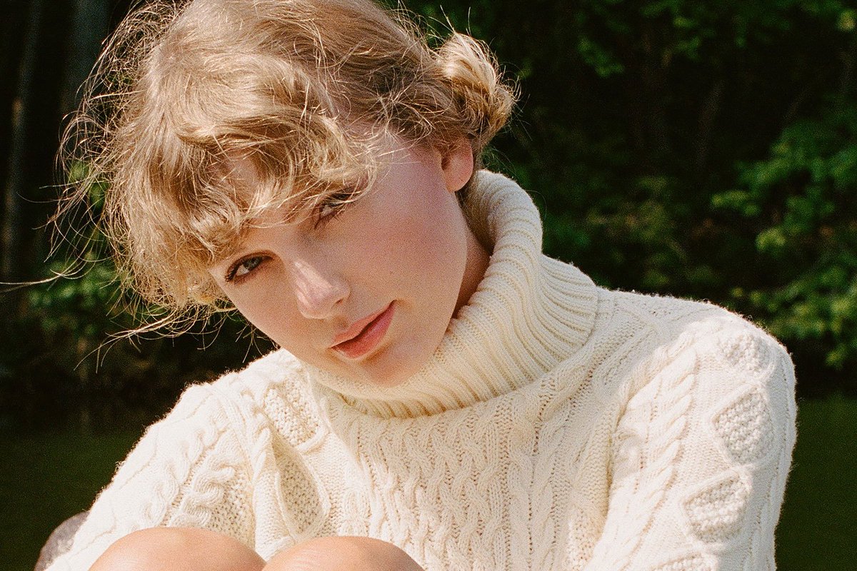 tw_votingteam's tweet photo. 📣ONCES!!!

Let's help swifties and make Taylor win Artist of the year at Amas.

RT &amp; REPLY WITH :

"I'm voting for Taylor Swift for Artist of the Year at the #AMAs" https://t.co/8lSZXS6pJp