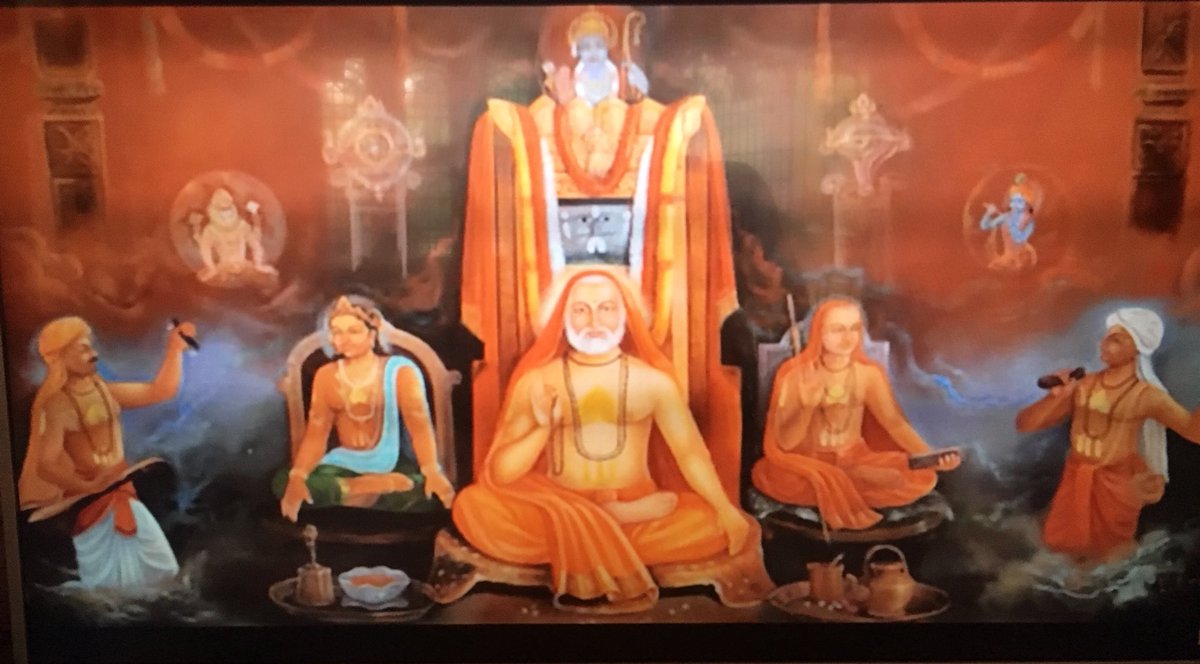 thirumalbadiger's tweet photo. ಪ್ರಹ್ಲಾದರಾಜರ ಮೋಮ್ಮಗ
ಬಲಿಚಕ್ರವರ್ತಿ
(ವೀರೋಚನಮಗ)
ನಮ್ಮ ಬಲಿಜ ಜನಾಂಗದ
ಮೂಲಪುರುಷ...
ಪ್ರಹ್ಲಾದರೇ ವ್ಯಾಸರು
ವ್ಯಾಸರೇ ಬಾಹ್ಲೀಕರಾಜರು
ಬಾಹ್ಲೀಕರಾಜರೇ
ನಮ್ಮ ಶ್ರೀರಾಘವೇಂದ್ರ ಗುರುಸಾರ್ವಭೌಮರು...
(ನಮ್ಮದು ಪ್ರಹ್ಲಾದರದ್ದು ತಾತ ಮೋಮ್ಮಗನ ಸಂಬಂಧ) ಅದೇ ಕಾರಣಕ್ಕೆ ರಾಯರು ನನ್ನನ ಬಿಟ್ಟುಬಿಡದೆ ಕಾಯುತ್ತಿರುವುದು.
ಬಲಿಪಾಡ್ಯಮಿಯ ಶುಭಾಶಯಗಳು. https://t.co/3CCUdHZ6gF