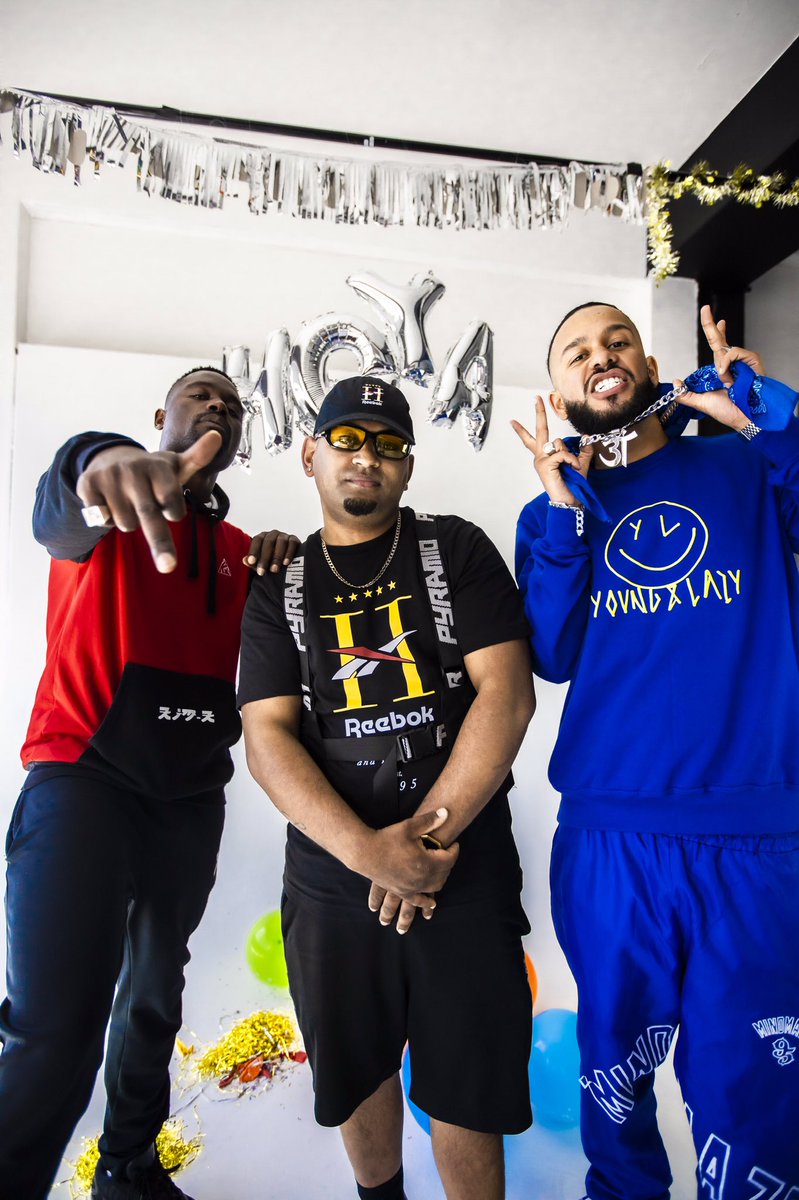 YoungstaCpt's tweet photo. MENSE TALK ALOTTA KAK ABOUT ME &amp; I HEARD IT 📸: @indexfinger88 ‘HOY?A’ by @MrHeinzCPT x @EjayCPT_ x YoungCPT https://t.co/XQAhc6cJwy Music Video out now! 🎥: @MahmoodOsman8 https://t.co/85N0WXimoq