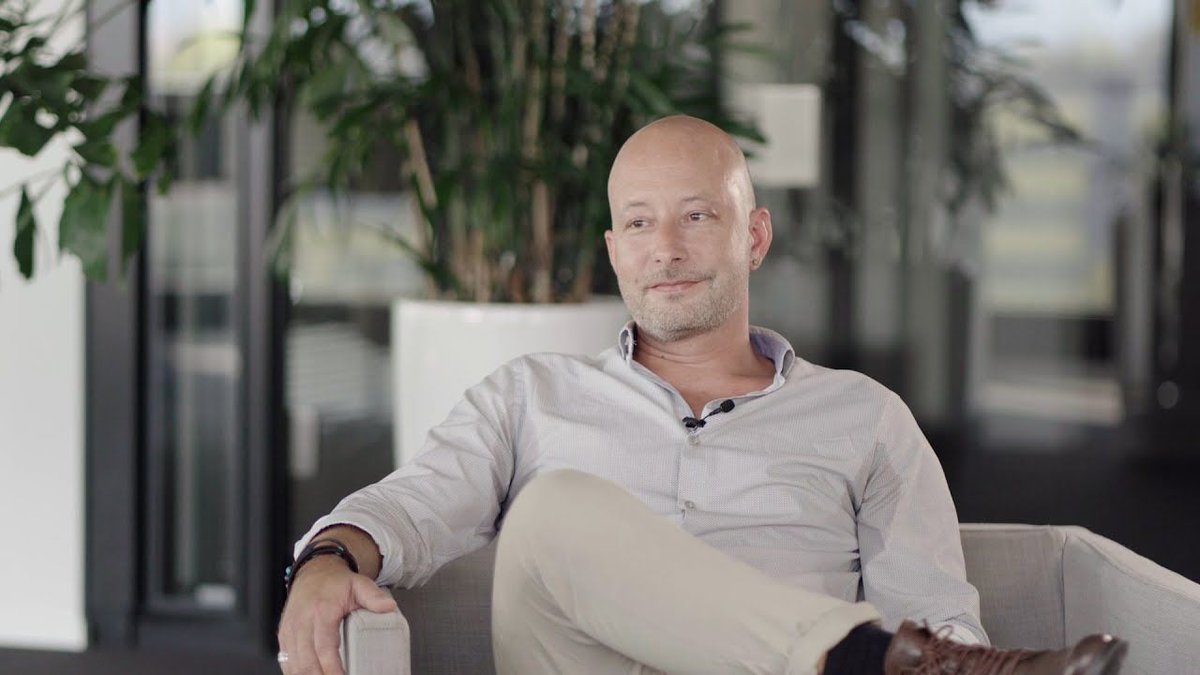 MarkusPeter's tweet photo. #ConnectaTalk

Die beliebtesten Videointerviews:
- Paula Schwarz (@PaulaPolice) - https://t.co/SzQhe2WOlF
- Dave Kauer (@kauerdave) - https://t.co/rjRPIqR52S
- Martina Dalla Vecchia (@mdallavecchia)/Christian Mossner (@Fieldstone46) - https://t.co/Awsjz3LRtM

#ConnectaBern https://t.co/9SsAsGF1ya