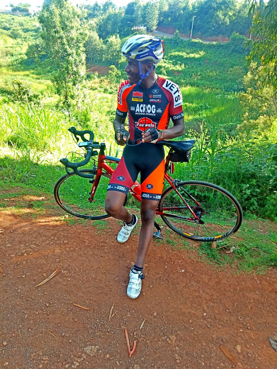 Nothing compares to the simple Pleasure of riding a bike, watching over the nature, having fun and feeling refreshed... #bikelove #bikelife #CyclingLife @spinkingske @YorkshirePud53 @SuzieBaker777 <a href="/mrcycology/">nathan poulton</a> <a href="/alwahda33/">Alwahda</a>