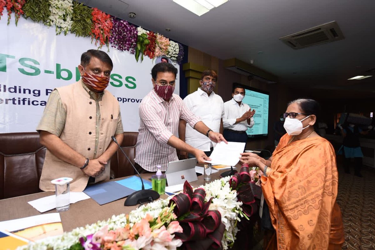 arvindkumar_ias's tweet photo. Min MAUD @KTRTRS launched TS-BPASS (Building Plan Approval &amp; Self-certification System) today

https://t.co/tqeFmfPcTZ

Online -web/ mobile
Instant approvals (<600 sq yd)
Online payment
Self certification
Single window clearance (>600sq yd) in 21 days

1st if it’s kind in India https://t.co/Mj5zjqTadl