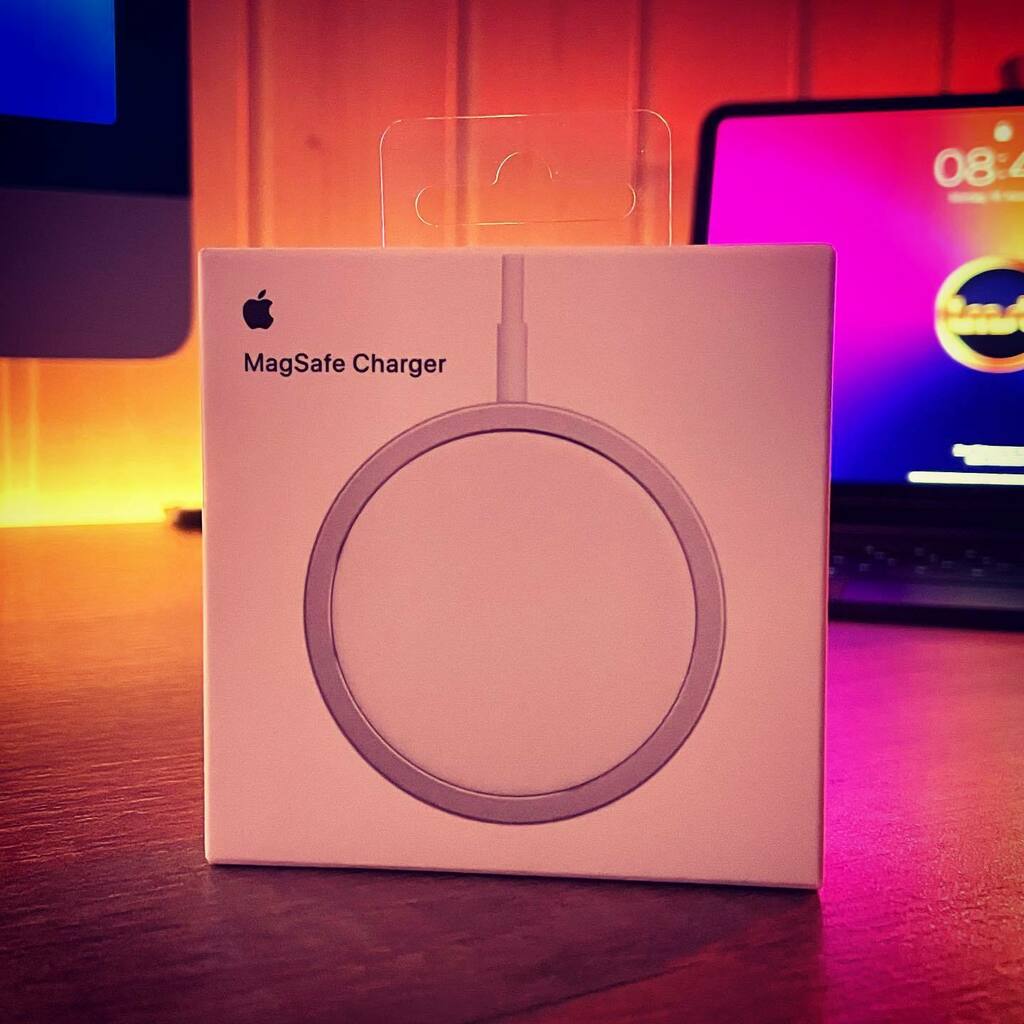 tmstr79's tweet photo. #Apple #MagSafe #Charger 🥳 #tmstr #tmstroffice #tw (via #Instagram) https://t.co/SUcWmVuDtm