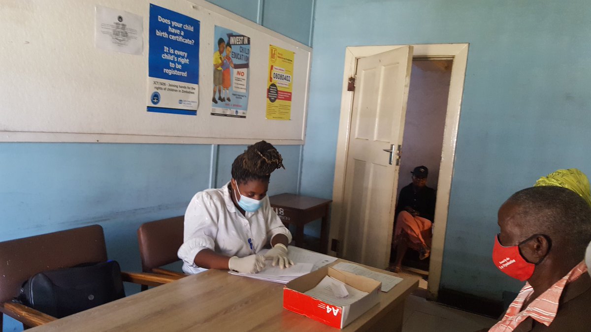 tinathefeminist's tweet photo. At Harare Help Desk today, giving the public free legal assistance. Most women seeking protection orders against domestic violence  are  reporting that police refuse to arrest perpetrators because of corruption. They are told to "go home and sort it out." https://t.co/nYetPm8Qof