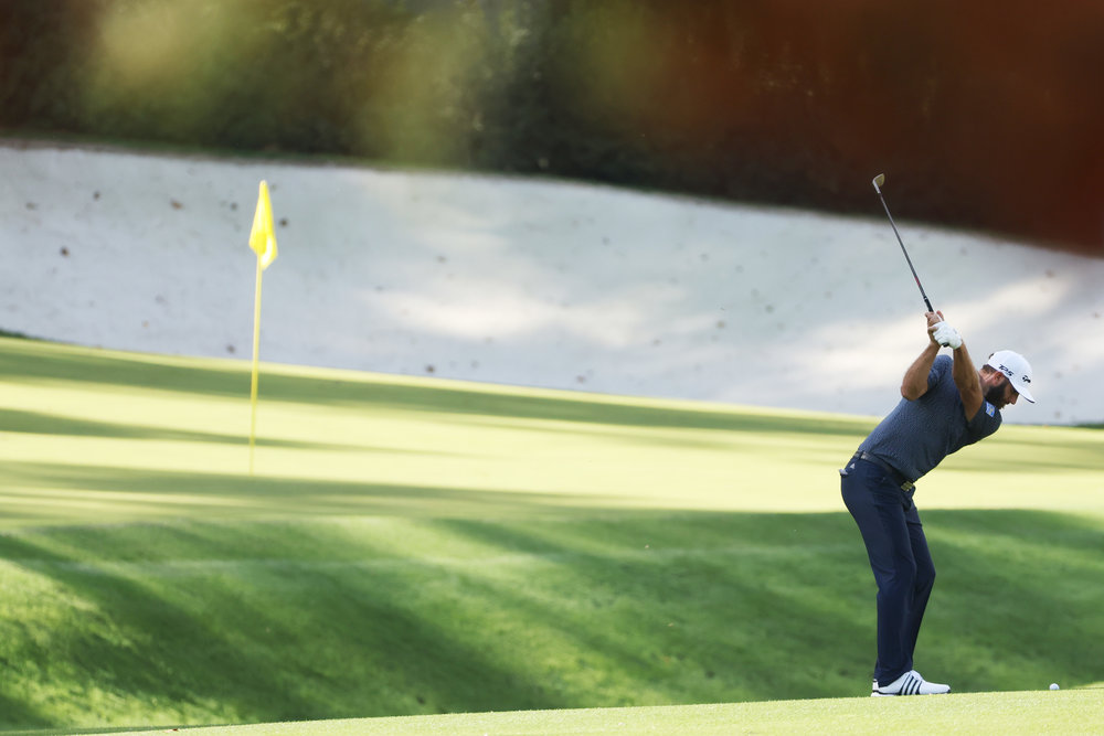 Breiti's tweet photo. Dustin Johnson won the 2020 Masters and his second major playing a full bag of TaylorMade clubs and golf ball. Learn more: https://t.co/9TxccTPwjl 👏🏆🥇🏌♂ #taylormadegolf #2020masters #golfbusinessmonitor #golftournament https://t.co/qyG26PmEuk