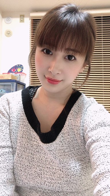 眉毛を手に入れた https://t.co/bpvjSHg7TF