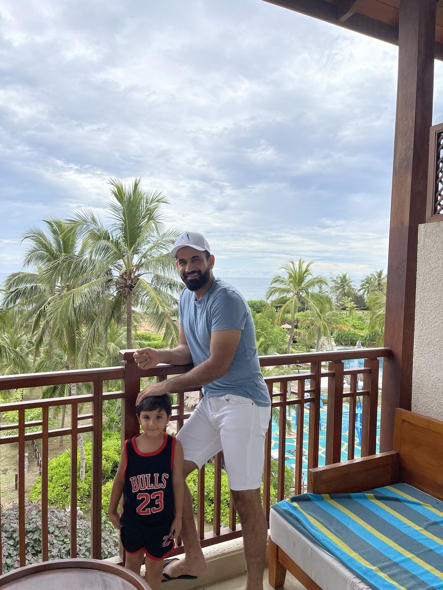DanuskaAravinda's tweet photo. #JUSTIN 🚨
#LPLUpdates
Former 🇮🇳 🏏 & Member of @KandyTuskers @IrfanPathan reached to @ShangriLaHMB for #Quarantine.
#LankaPremierLeague #LPL2020 #LPL #LPLT20 https://t.co/RqiiDVDQ6x