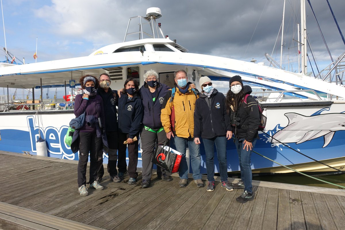 Explore_Ocean's tweet image. Octobre 2020: nous avons rencontrés nos confrères espagnols de VERBALLENAS.COM. Moment d'échange et de partage sur les espèces présentes en Biscaye. Hâte de les recevoir à bord d'Atalaya et pourquoi pas mettre en place des projets communs.
Merci encore à toute l'équipe