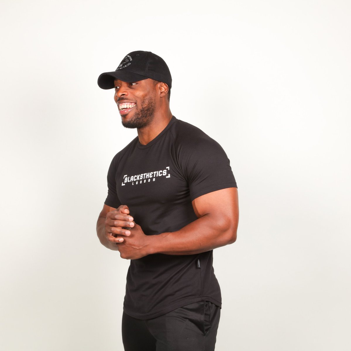 BLACKSTHETICS's tweet photo. Positive waves only. This week go to bed early wake up early do some exercise early start reading a good book early, essentially turn of all things negative and see how much more positive your week can be. 😁🖤🙏🏾 https://t.co/2Y4RymFOrQ