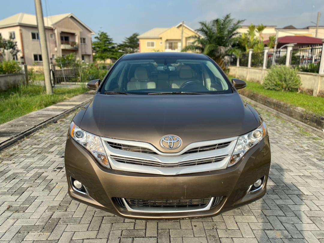 ldgcolt's tweet photo. Cute bird!
#Klever
RT @CNwanbueze : Toyota Venza 2013
ForeignUsed Fullestoption
#7.3m slightly negotiable
Pls kindly RT and patronize #CalebAutos. #QuickOne Send a DM Rottweiler #KingLaycon Africans https://t.co/PGZdRpZiF8