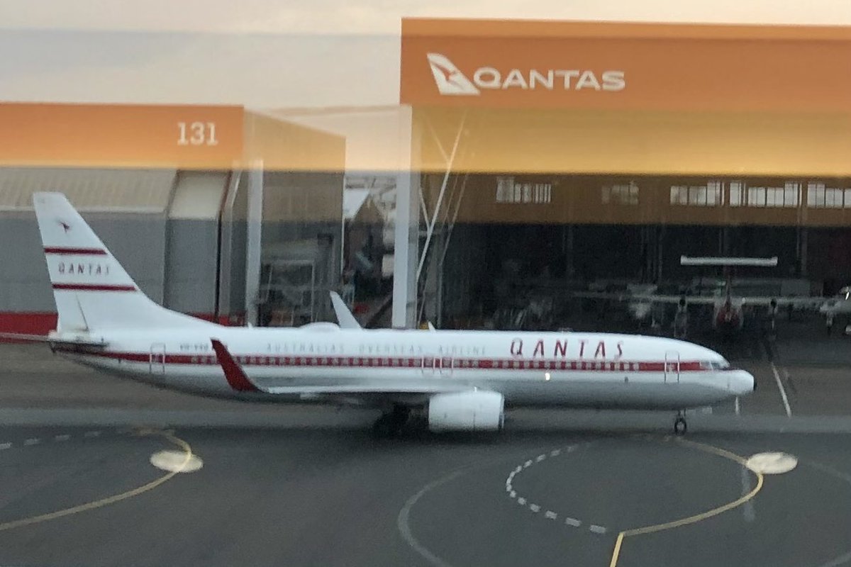 csharp04's tweet image. Happy 100th birthday @Qantas although flying looks a little different today than in other years - I’m always happy when I’m on a Qantas plane. Today flying home to Perth