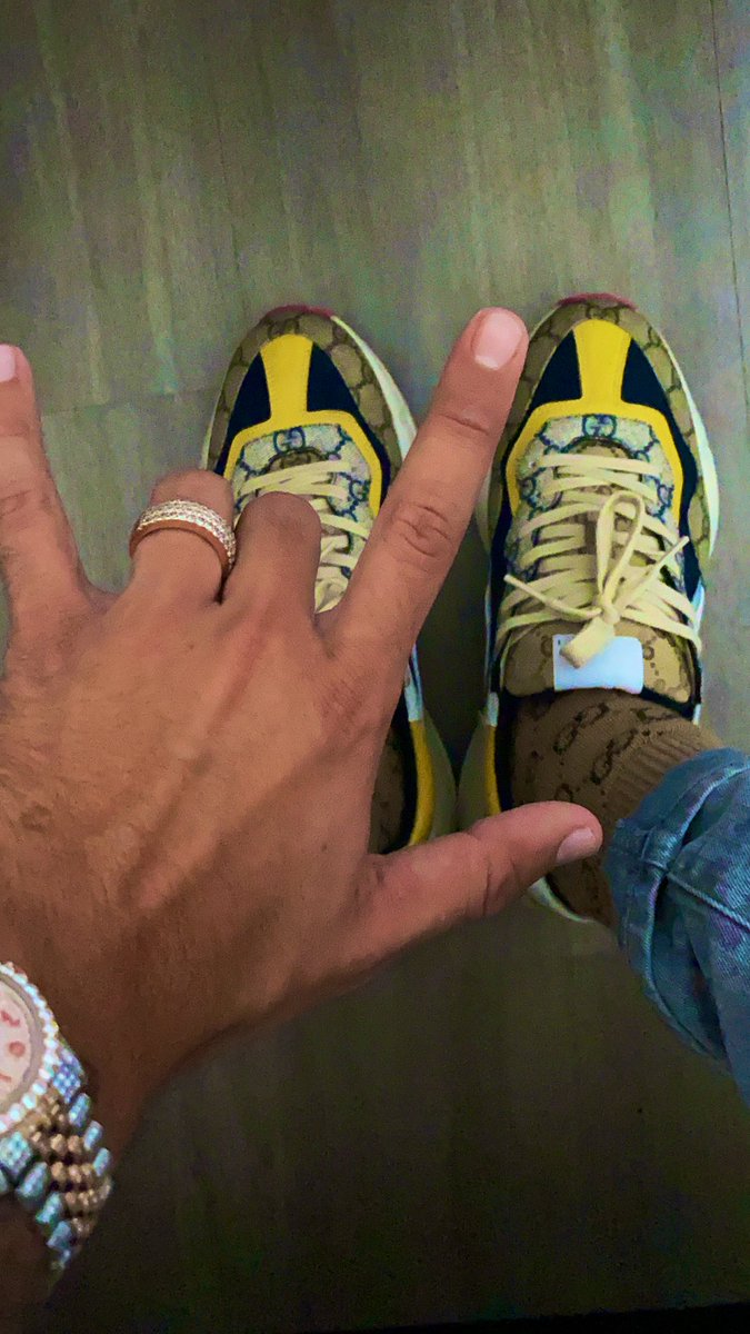 prettyflaco3's tweet photo. 😎 https://t.co/qHYlHMfyHH