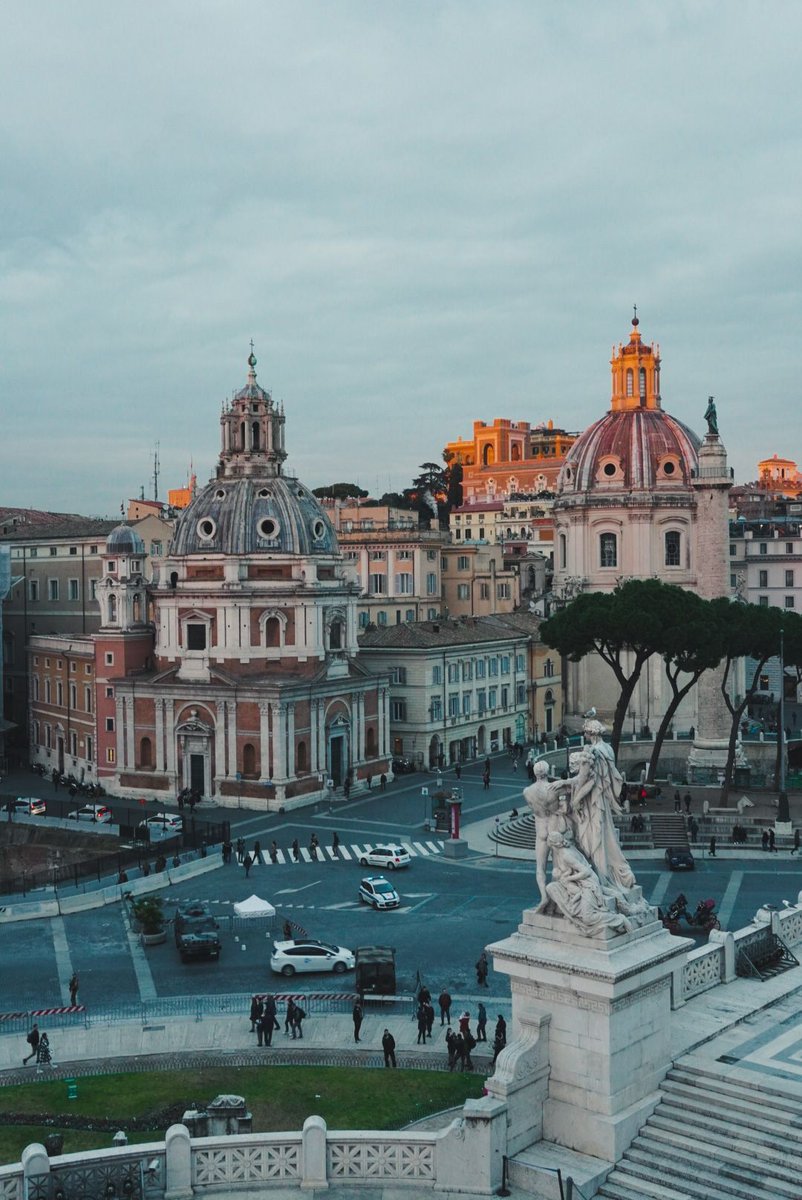 viaggioneilibri's tweet photo. te pare poco essere immortale? https://t.co/xUJ71B276b