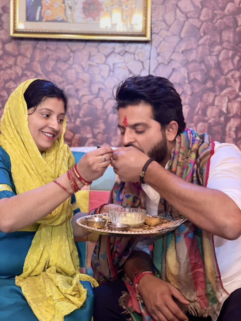 ImRaina's tweet photo. Wishing  you all a very happy bhaidooj. #happybhaidooj https://t.co/Srd44T7fA6