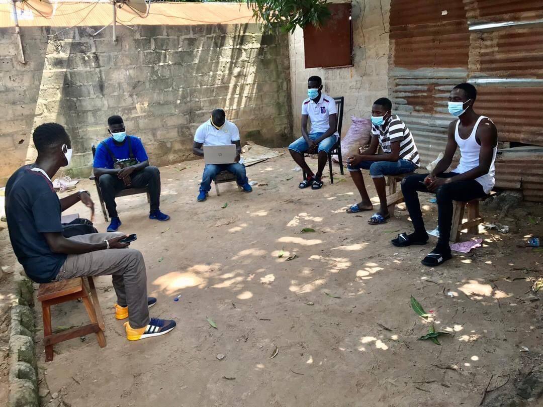 WomenInLiberat1's tweet photo. Over the weekend we engaged young men in #Tallinding on conversations on #HumanRights, #Justice, #SocialCohesion and the frequent occurrence of #SGBV and the role men can play to make a stop to it. #ATAYACHAT #genderjustice #GambiaTJ @CanEmbSenegal https://t.co/lYeL1ed405
