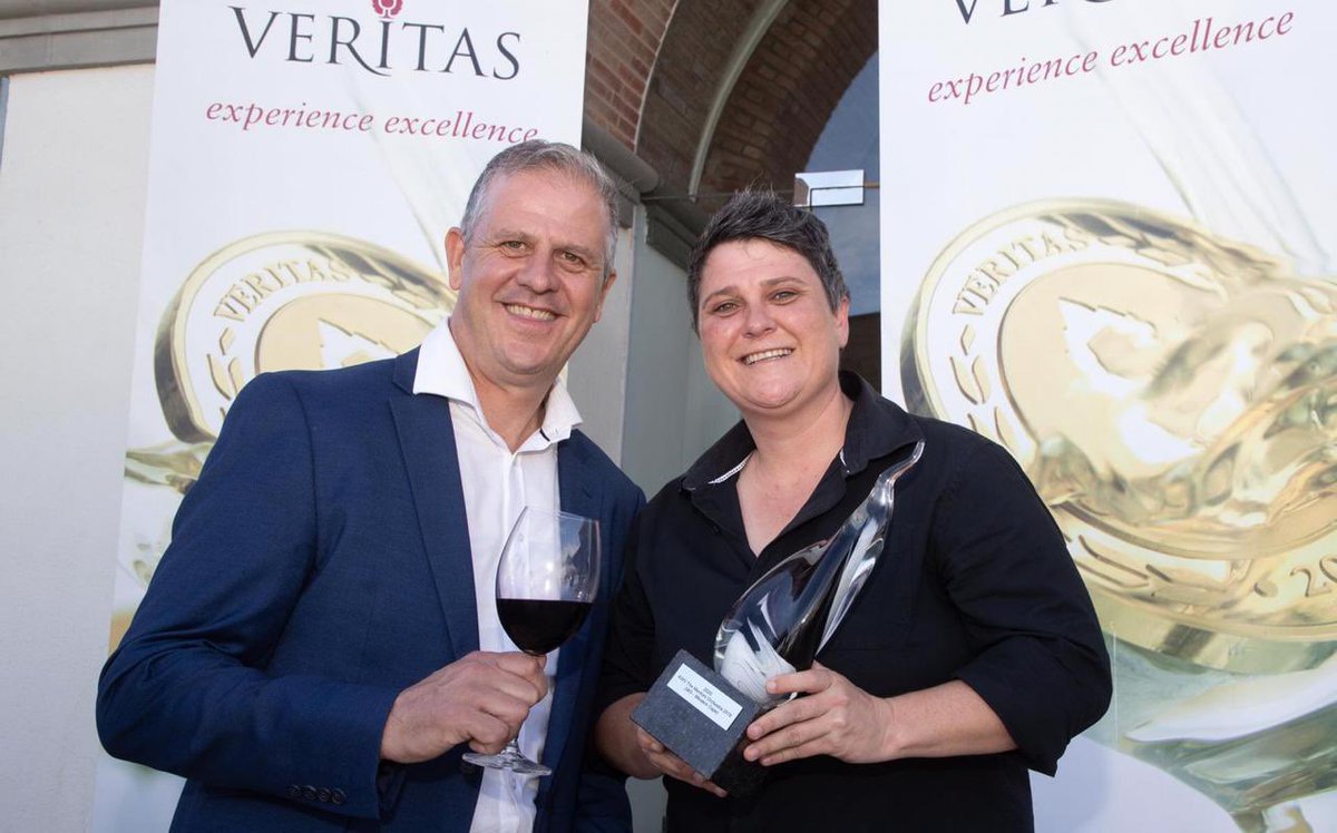 We are proud to announce that The Mentors Orchestra 2018 was singled out from almost 1300 entries, winning The Veritas Vertex Award for overall champion wine at the Veritas luncheon held in Paarl this past weekend.