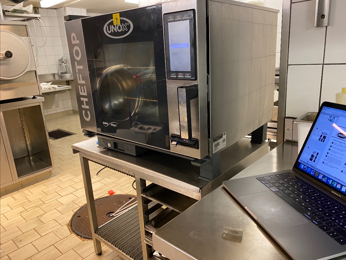 InfoIngross's tweet photo. Restaurant geschlossen? Nutzen Sie diese Zeit für Reparaturen! 😜 - https://t.co/RmOAVMyKLz https://t.co/TuRZTryrBX