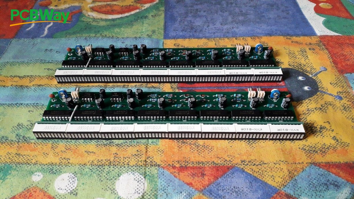 PCBWayOfficial's tweet image. #SharedProject
160 LED VU meter. Based on LM3916. Input is buffered with LF353. Full wave rectifier inside. Regulated sensitivity. 
✅Learn more: bit.ly/2K1R5yH
.
.
#Opensource #LED #VUMeter #LM3916 #LF353 #Maker #PCBWay