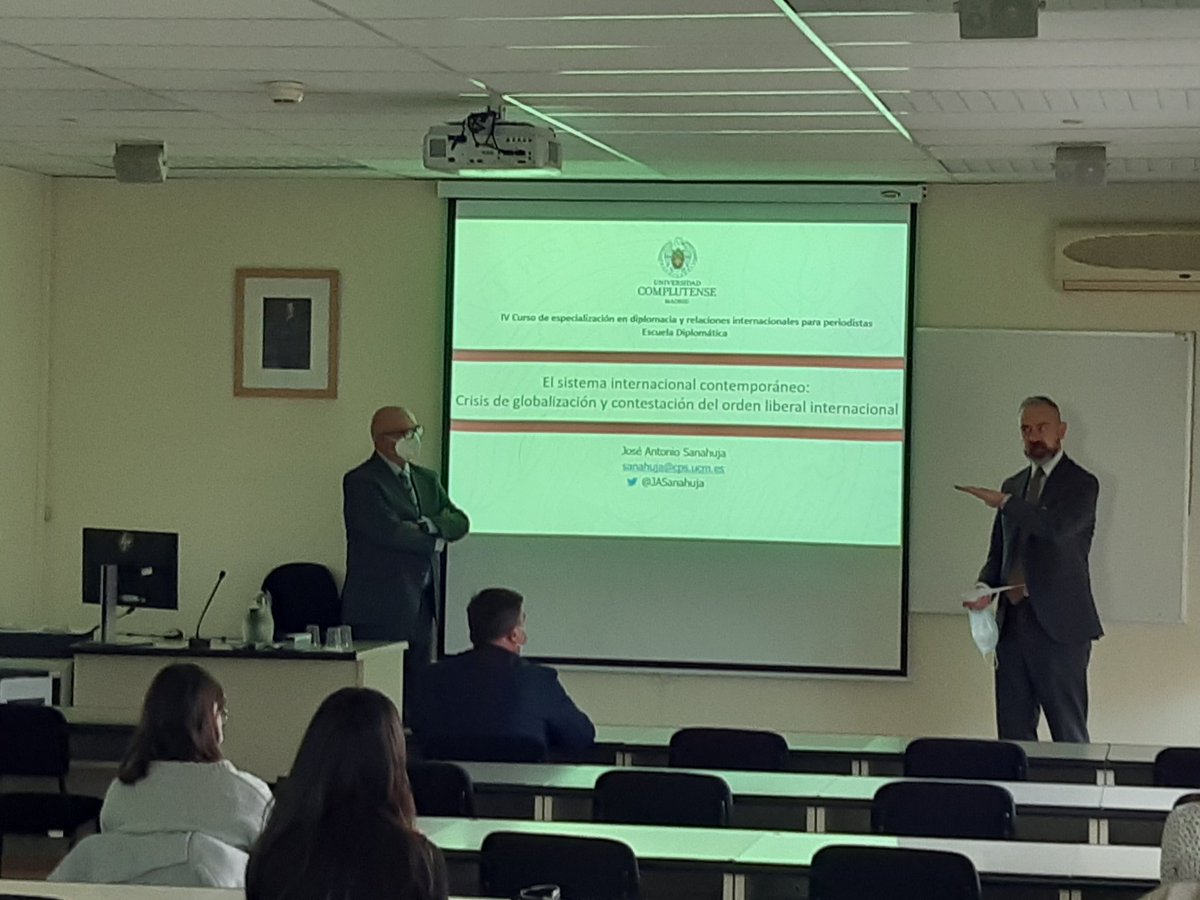 Escuela Diplomática tweet media