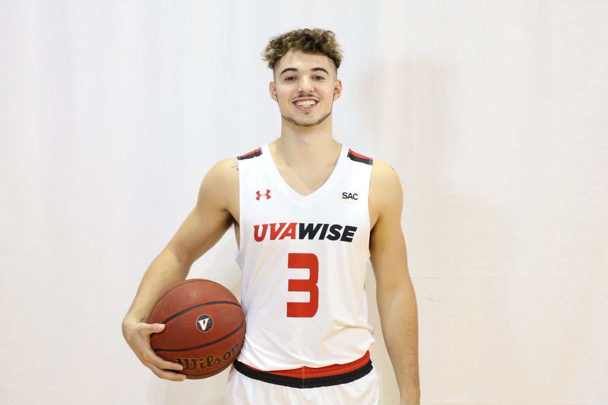 UVAWiseMBB's tweet photo. Happy Birthday to sophomore point guard Drew Greene (@Drewgreenebball) !! Hope its a good one!!

#GoCavsGo
#Family https://t.co/eT5C9K3Dlu