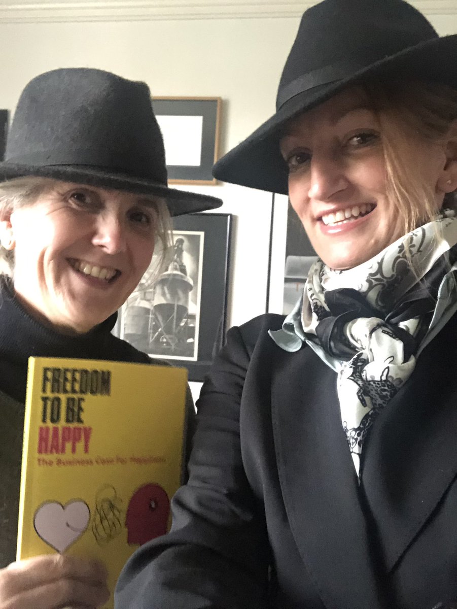 ABody4Life's tweet photo. So proud to know this brilliant young man @MatthewPhelan and support his global efforts to raise awareness of the importance of #happinessintheworkplace #freedomtobehappy #freedomtobehuman @mginterioruk and I have got his book and weโre raring to go! https://t.co/pV1yFDFHiv