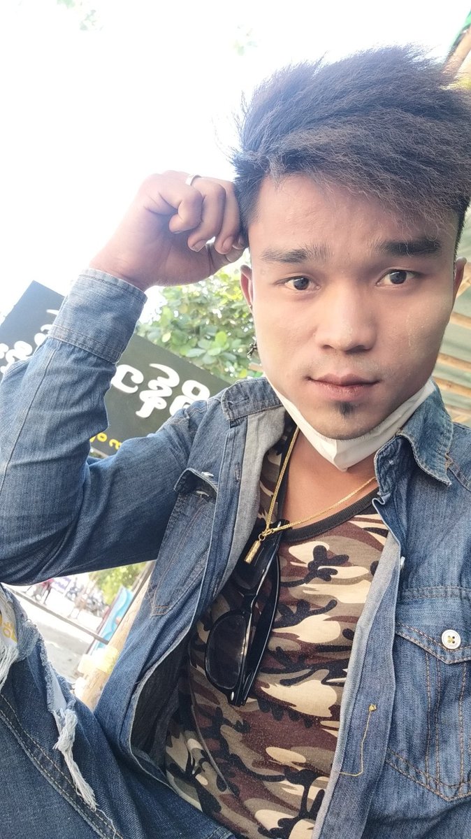 ချစ်သေးရဲ့လားလို့ မေးချင်မိတယ်
မင်းနုတ်ဖြားက မုသားစကား 😷
ကြားနိုင်ရင် ငါ့မှာ ခွန်အားမရှိ😔