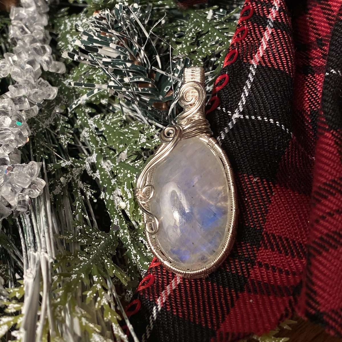 ruzailko's tweet photo. “Let it snow” ❄️☃️❄️

available on 11/20 in my holiday collection at 1pm EST ✨

https://t.co/mW9ue1xsF0 https://t.co/QhPvu758Jo