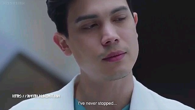 reen_ia's tweet photo. Legit yung buhos ng luha sa last episode. Nakakapanghinayang yung 15 years na relationship, mabuti nalang lakorn lang to.😭
#TeamPeng pa din kahit hindi pinili ni #Tantawan
#Myambulance https://t.co/v6426PqAzf