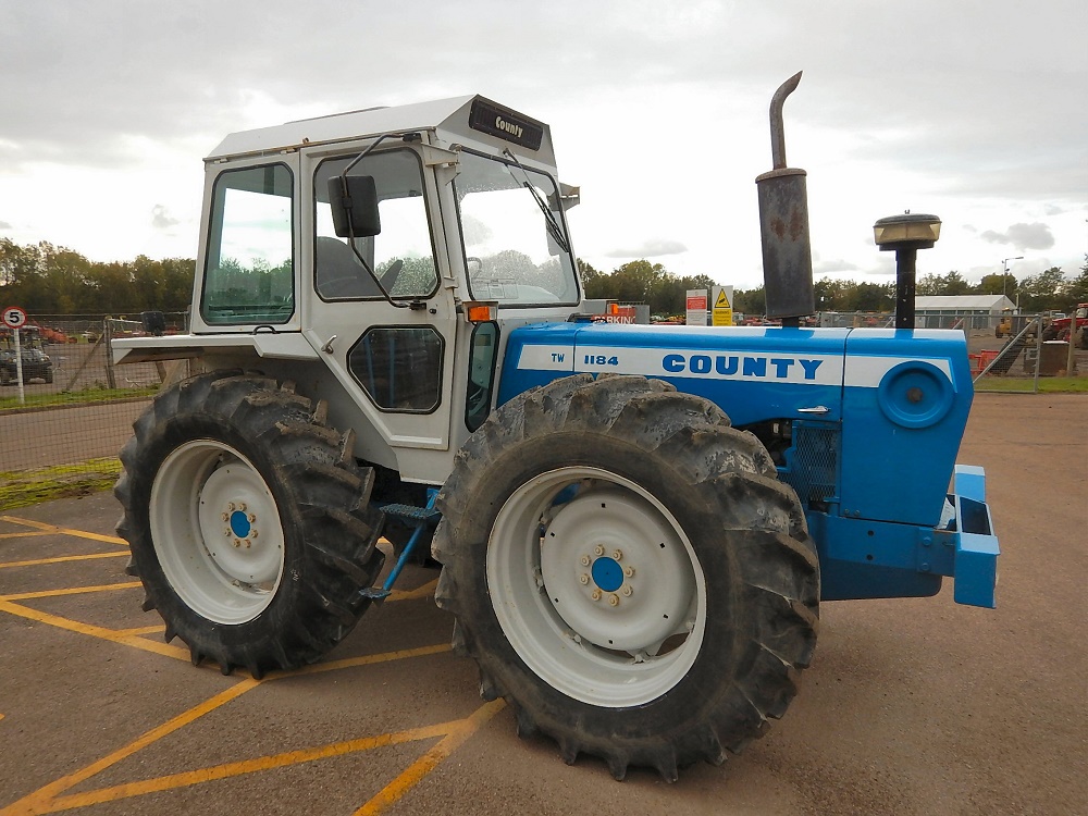 CheffinsMachine's tweet photo. See this big boy.....he's coming your way!! Vintage timed online auction starts 23rd November. Keep an eye on our website for the catalogue. #tractor #countytractor #Auction #vintageauction #vintage https://t.co/IauZphrOKb