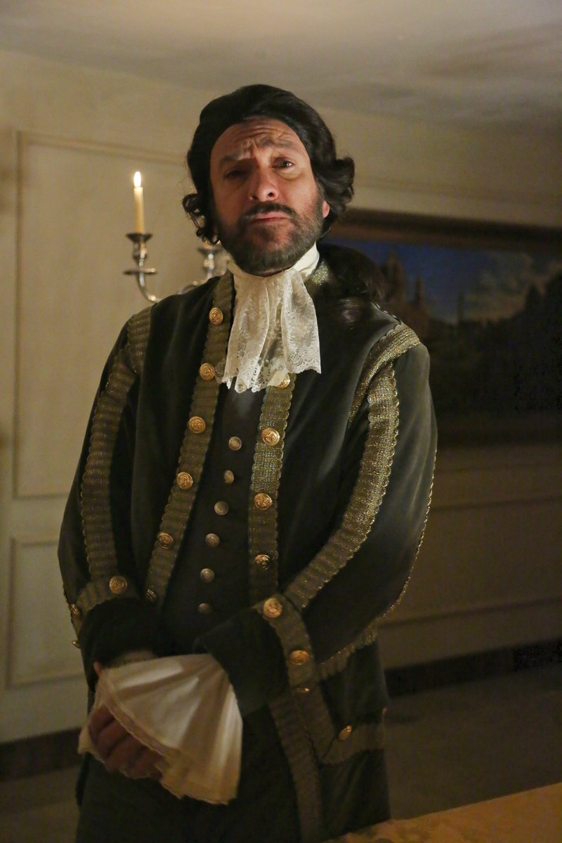 IngegnerCarla's tweet photo. #lallieva3 #FotoBackstage #35
#BabboNataleSiFaUnGiroNelSettecento
#GnoccoDelLunedìInCostume
#SergioAssisi #Candelabro #Leporello #MeraviglieVibe
#BackstageAParole: questa visione è stata preparata e rinviata almeno 3 volte, della serie #SmontaERimonta #MaAllaFineWow
Foto P. Bruni https://t.co/TUBoQWKFkZ