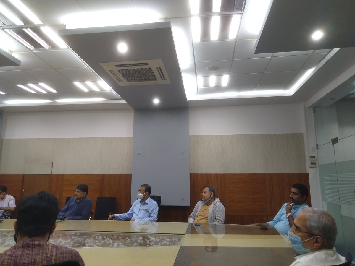 Narendramurthy's tweet photo. Official launch of @SamvadaWorld by Shri V Nagaraj ji &amp; Tippeswamy Ji, #SamvadaWorld Will provide a fresh prespective towards Global Current Affairs &amp;  Geo-strategic Issues &amp; . @pvaidyaraj @rajeshpadmar @vishwaraov @NargundKshama @hollaslr @PradeepMysuru @SunilAmbekarM https://t.co/YqI2dss0uZ