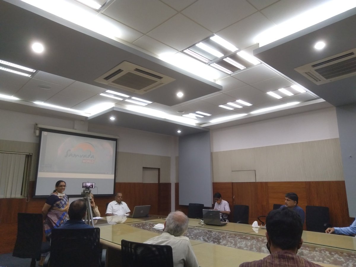Narendramurthy's tweet photo. Official launch of @SamvadaWorld by Shri V Nagaraj ji &amp; Tippeswamy Ji, #SamvadaWorld Will provide a fresh prespective towards Global Current Affairs &amp;  Geo-strategic Issues &amp; . @pvaidyaraj @rajeshpadmar @vishwaraov @NargundKshama @hollaslr @PradeepMysuru @SunilAmbekarM https://t.co/YqI2dss0uZ