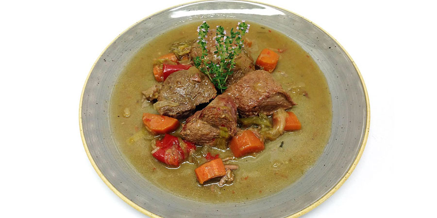 Gana dos menús ejecutivos para llevar o para tomarlos en el restaurante. Envíanos tu receta de salchichas a info@mrcampogrande.com antes del 24 de noviembre. Anunciaremos el ganador en <a href="/ValladolidSER/">Radio Valladolid</a> , el 25 de noviembre sobre las 13:15 h, en el programa de <a href="/laventatabanera/">La Venta Tabanera</a>.