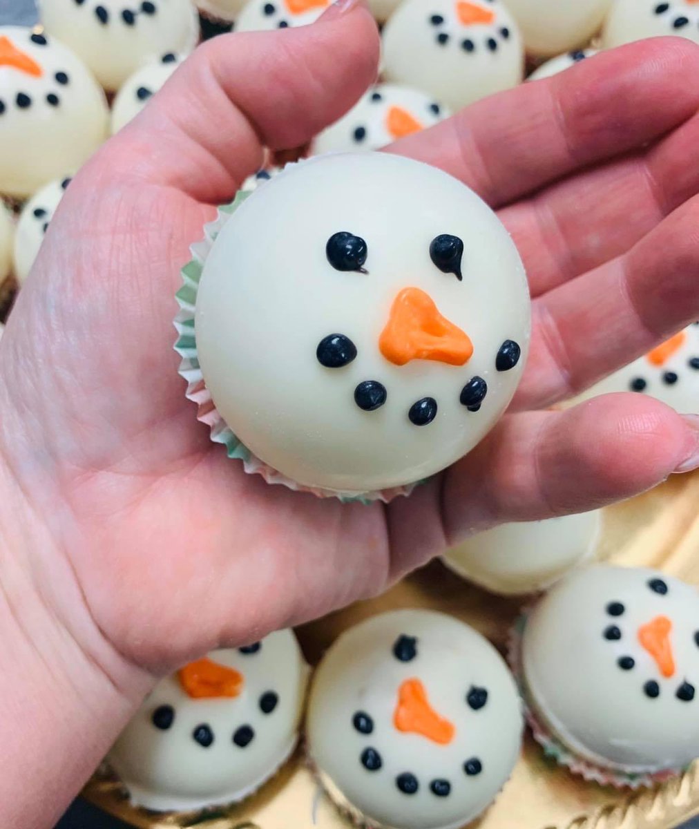 cupcakecutiesnc's tweet photo. The 🥰CUTEST🥰 hot chocolate bombs! These are snowman white chocolate, we also have chocolate peppermint &amp; regular chocolate! Made with local Home Land Creamery Milk and Ghiradelli chocolate! Available in store and pre order for the holidays! https://t.co/HhptECuNdb