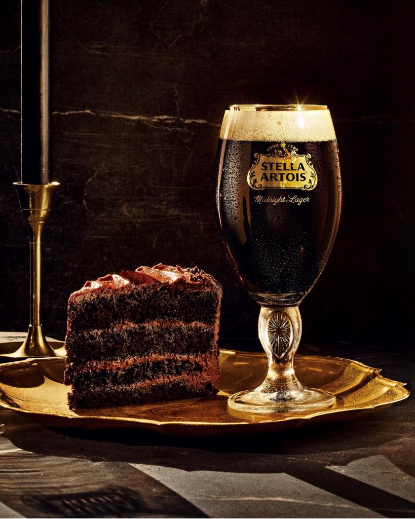 GreyEagleDist's tweet photo. Have your cake and drink it too! @StellaArtois Midnight Lager is a 5.4% ABV dark lager with notes of Belgian dark chocolate and a surprisingly crisp, dry finish. https://t.co/nsHYuGIjvk