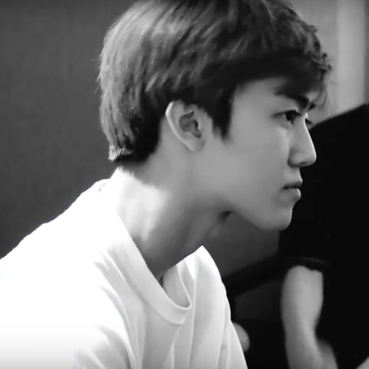 happie birthdae krub 😻😻 
wyatb🤩 i miss u eiei