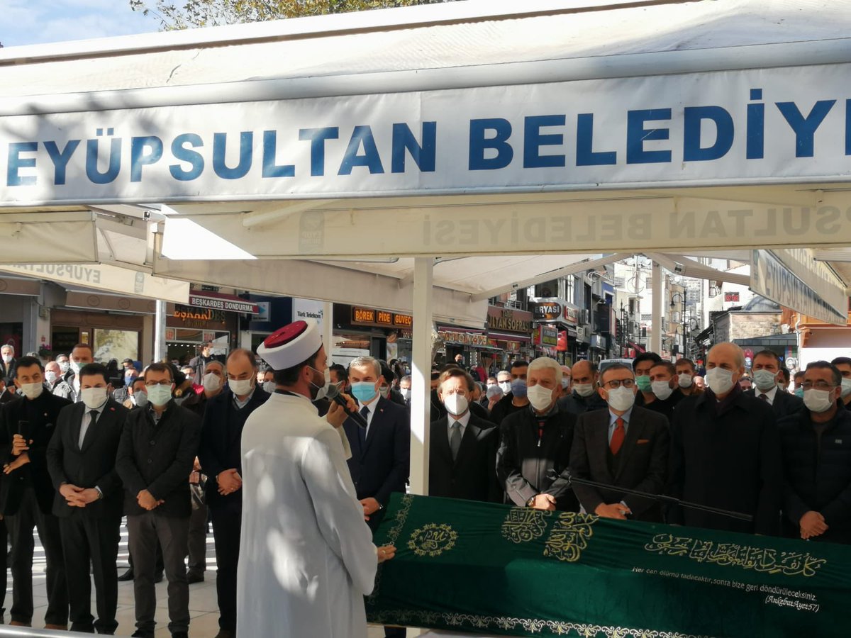 SavciSayan's tweet photo. Anadolu’nun evladı, Anadolu’nun kalemi,Can abim.. Koca çınar... Ahmet Kekeç üstadımızı ebediyete uğurladık.. Mekanın cennet olsun zor günlerin dimdik adamı... seni çok özleyeceğiz.. Birgün buluşmak ümidiyle hoşça kal... https://t.co/gkvDbwIGfN